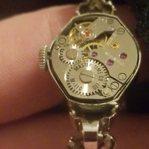 VTG Helbros ladies watch - Picture 3 of 4